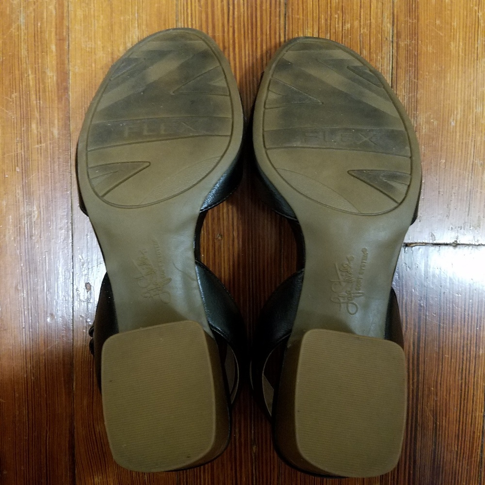 Life Stride black ankle strap sandals - Picture 3 of 8